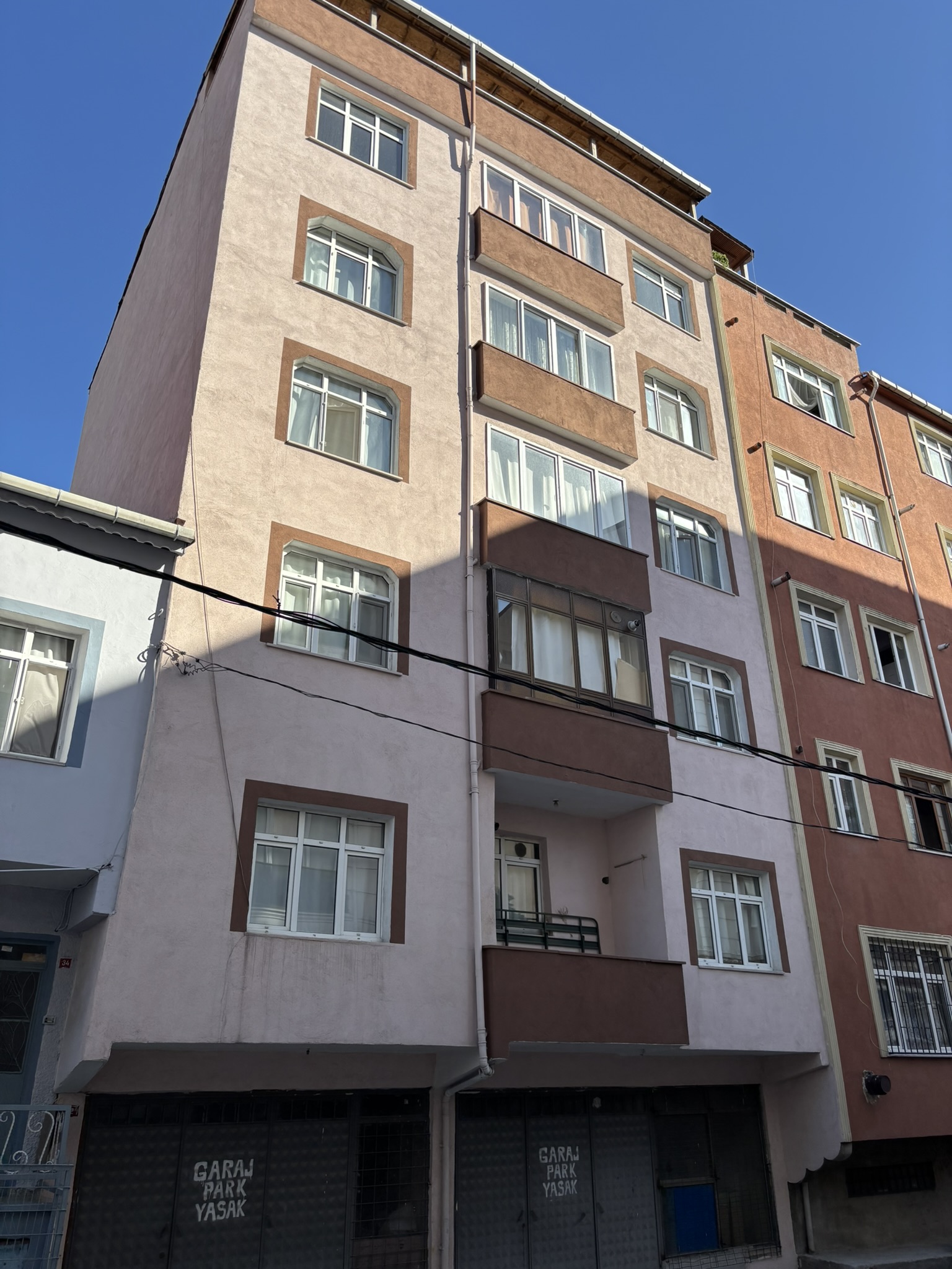 Özcan Apartmanı